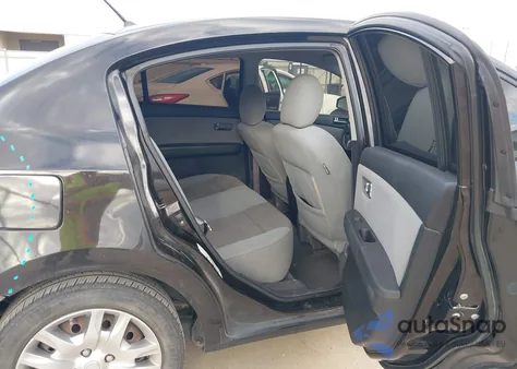 2010 Nissan Sentra 2.0S z USA, uszkodzony, nr VIN 3N1AB6AP3AL695658